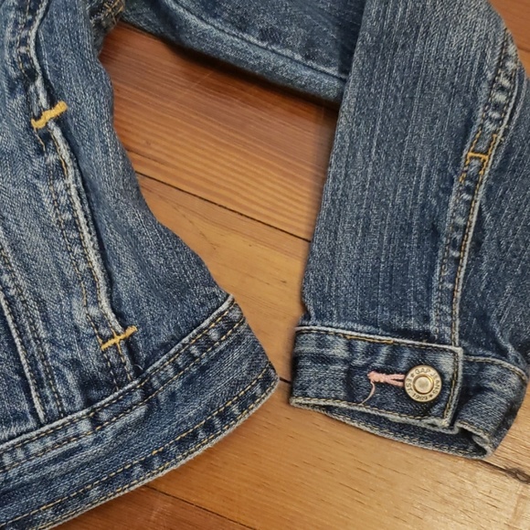 Gap Denim Jacket - Picture 5 of 8